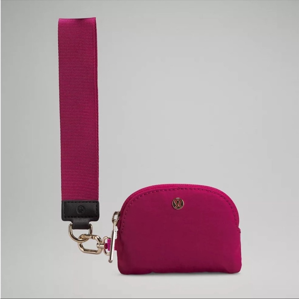 NEW LULULEMON Dual Pouch Wristlet - Picture 2 of 15
